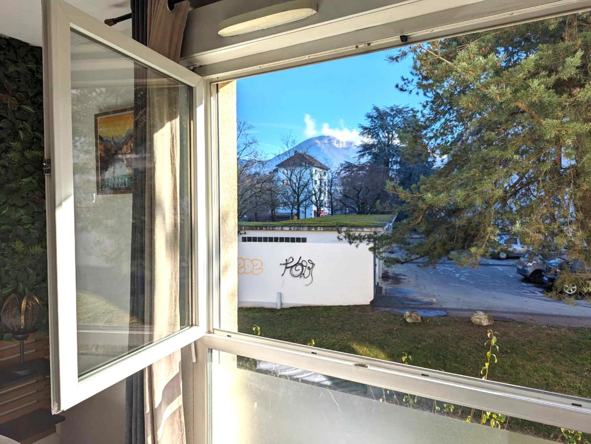 Cabana & Merci Annecy - Parking Et Proche Du Lac 外观 照片