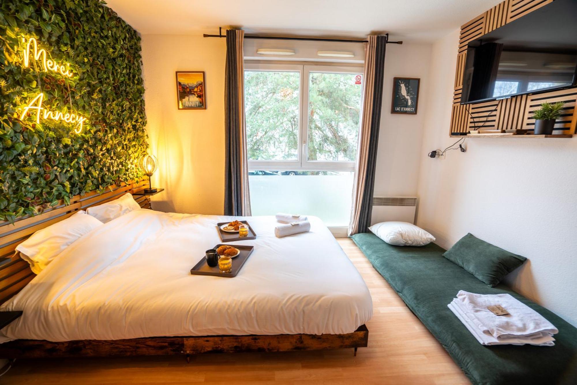 Cabana & Merci Annecy - Parking Et Proche Du Lac 外观 照片