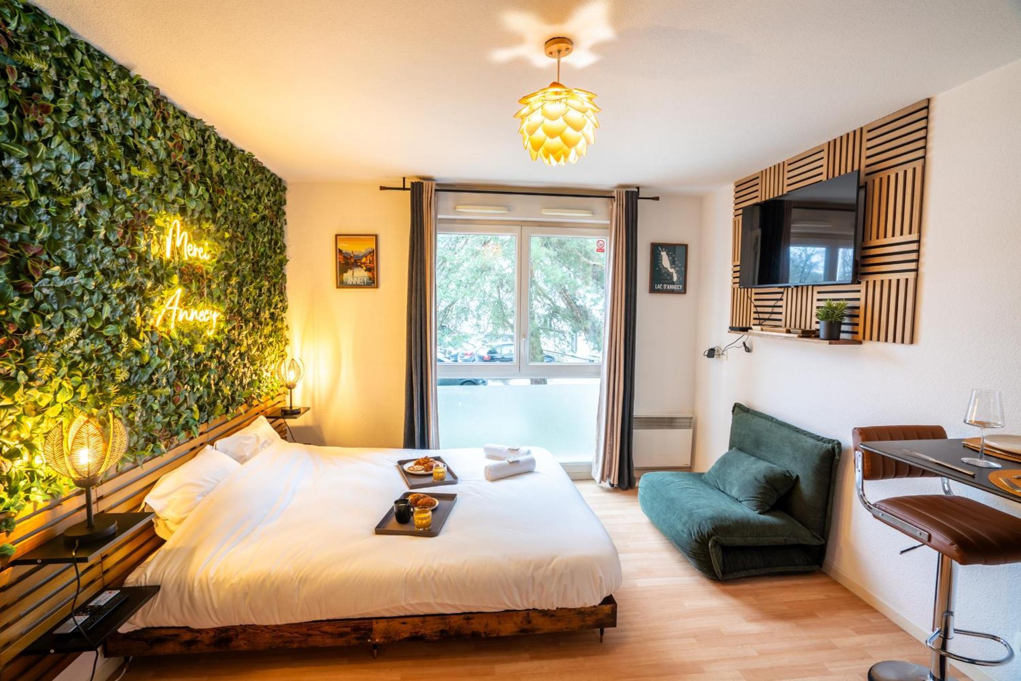 Cabana & Merci Annecy - Parking Et Proche Du Lac 外观 照片